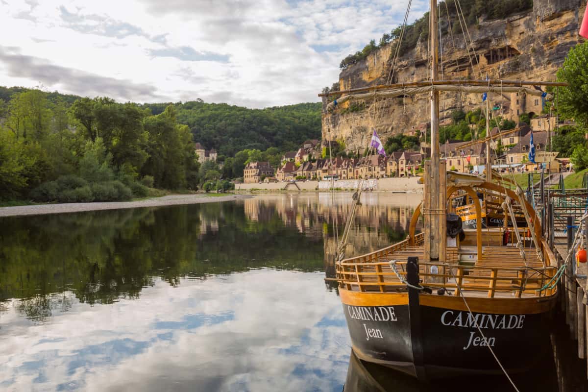 Village de La Roque Gageac, visitez le Périgord et ces châteaux