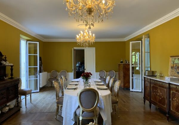 Table d'hotes au chateau d'Argentonesse, château d'hôtes,chambre et repas,séminaires et évènementiel, mariage, photos.